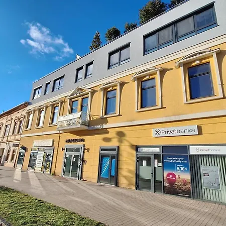 Tatra Palace Hill With Angels And Sauna アパート